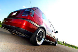 VOLKSWAGEN Golf III VR6