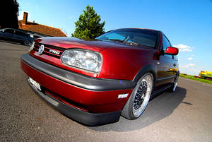 VOLKSWAGEN Golf III VR6