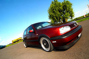 VOLKSWAGEN Golf III VR6