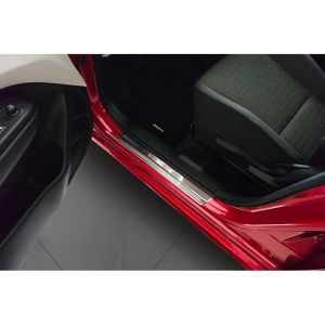 Avisa Avisa Inox küszöbvédők Suzuki Swift VI 2024-hez 'Lines' - 4 részes Door sill protectors