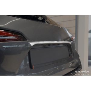 Avisa Avisa szálcsiszolt, rozsdamentes acél csomagtérajtó burkolat, amely alkalmas a Toyota Corolla Touring Sports (E21) 2019-hez Rear bumper sill protection