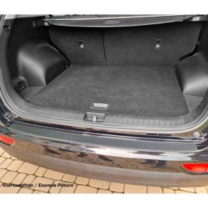 Max6 MAX6 Egyedi kialakítású hátsó lökhárító védőfólia, alkalmas az Omoda 9 2024-hez - Carbon-look Rear bumper sill protection