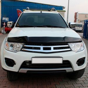 Oneway Egyirányú motorháztető védő a Mitsubishi L200 Triton 4 2007-2014 típushoz - Fényes fekete Bonnet covers
