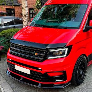 Oneway Egyirányú első légterelő alkalmas Volkswagen Crafter MK2 & MAN TGE MK1 PreFacelift 2016-hoz - Fényes fekete Front spoilers