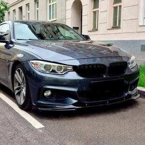 Oneway Egyirányú első légterelő BMW 4-Series F32/F33/F36 M-Pack 2013-2019 modellhez - Fényes fekete Front spoilers