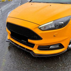 Oneway Egyirányú első légterelő Ford Focus ST MK3 HB/Combi Facelift 2015-2018-hoz - Fényes fekete Front spoilers