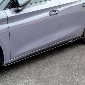 Oneway Oneway Set oldalszoknyák Seat Leon IV HB/ST FR & Cupra Leon HB/ST 2020-hoz - Fényes fekete Side skirts