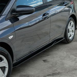 Oneway Egyutas készlet oldalszoknyák Hyundai i20 III (BC3) Facelift 2023-hoz - Fényes fekete Side skirts